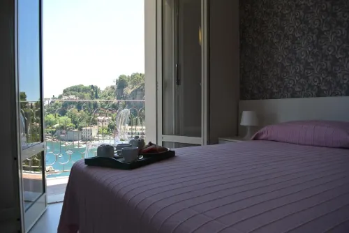 Hotel Baia Azzurra 4 stelle Camere Photos