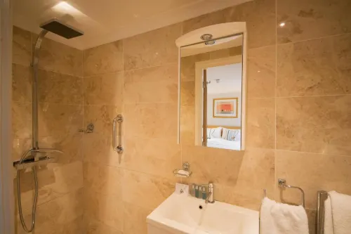 Marlborough Arms Camere Photos