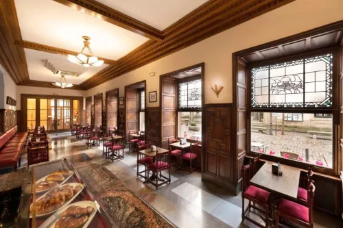 Miranda & Suizo Dining Photos