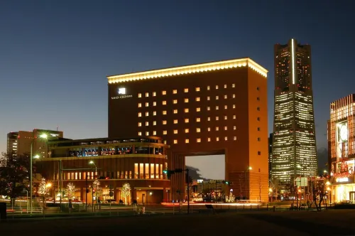 Navios Yokohama Exterior Photos