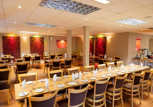 King Charles Hotel Restauration Photos