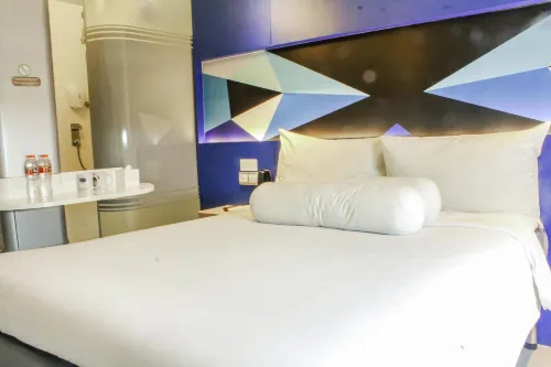 MD7 Hotel Cirebon Kamar Photos