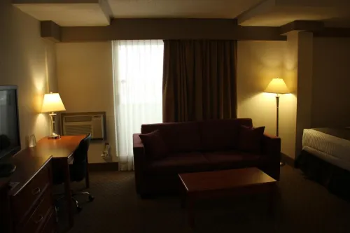 Ramada by Wyndham Edmonton South Photos