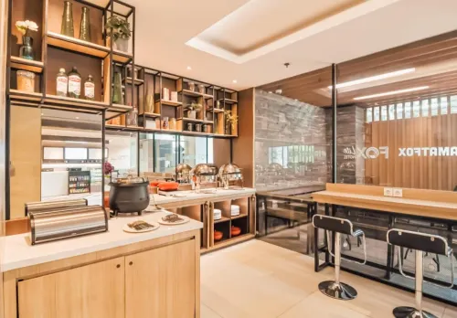FOX Lite Hotel Grogol Jakarta Makanan Photos