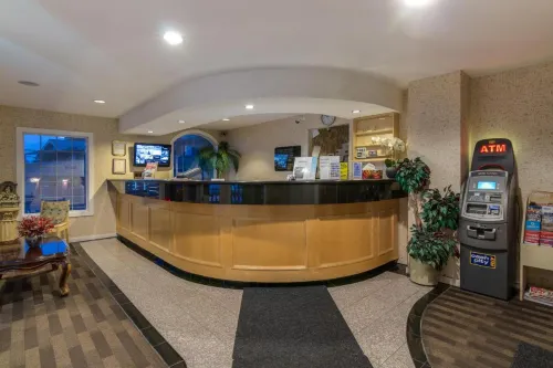 Canadas Best Value Inn Chinook Station Public Areas Photos