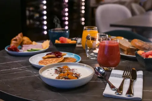 Svalbard Hotell | Polfareren Dining Photos