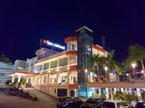 Swiss-Belhotel Silae Palu Esterni Photos