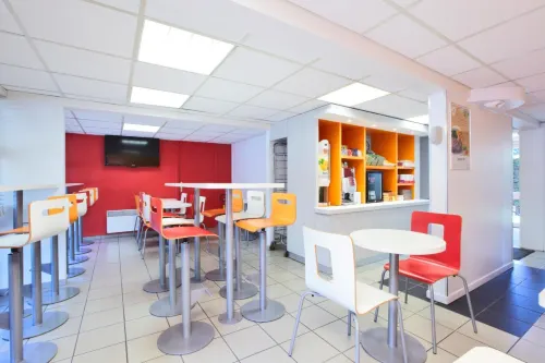 Hôtel Première Classe Montauban Espaces publics Photos