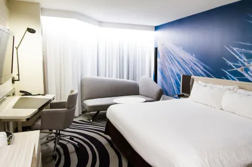 Novotel Toronto North York Rooms Photos