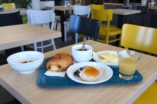 B&B Hotel Brive-la-Gaillarde Restauration Photos