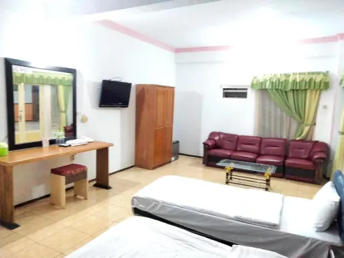 Sartika Hotel Mitra RedDoorz Pati Chambres Photos