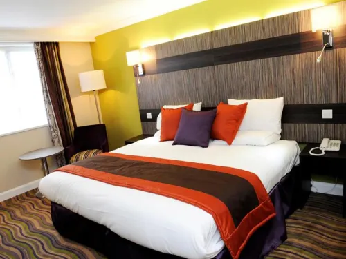 Link Hotel Rooms Photos