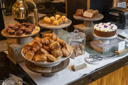 Almanac Barcelona Restauration Photos