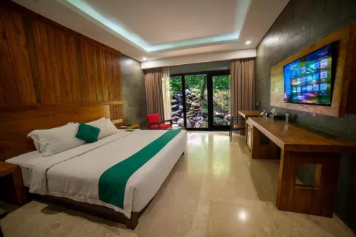 The Westlake Resort Jogja Kamar Photos