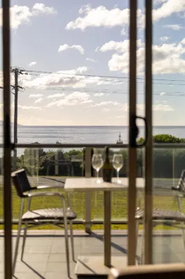 Beachfront Bicheno Rooms Photos