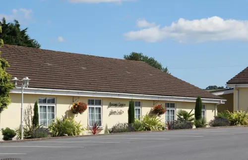Exeter Court Hotel Exterior Photos