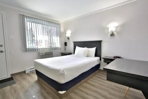 Motel Newstar Laval Rooms Photos
