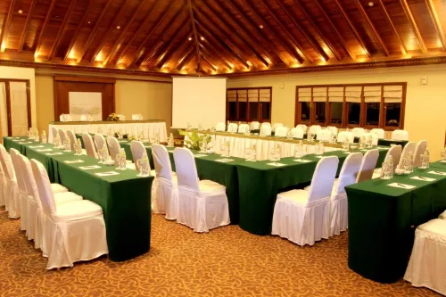 Laras Asri Resort and SPA Fasilitas Bisnis Photos