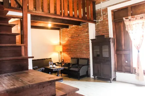 Griya Gribig Guest House Mitra RedDoorz Kamar Photos