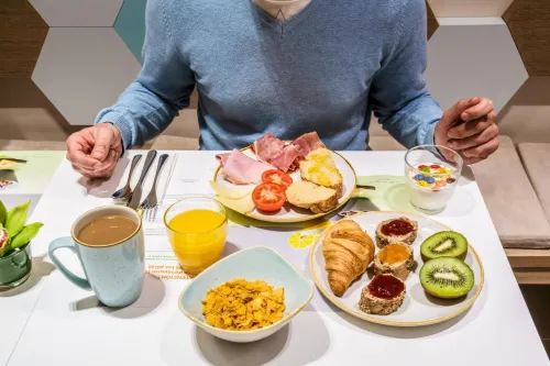 Ibis Styles Barcelona Centre Dining Photos