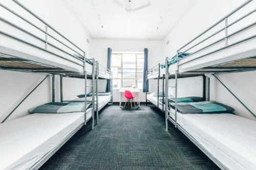 Maze Backpackers - Sydney Zimmer Photos