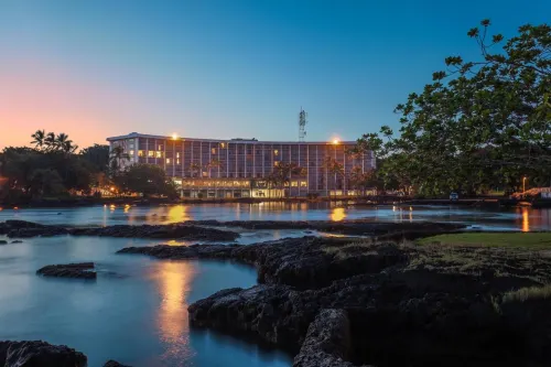 Hilo Hawaiian Hotel, Trademark Collection by Wyndham Hotellin lähellä Photos