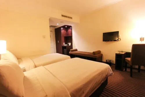 Harmoni One Convention Hotel and Service Apartments Kamar Photos