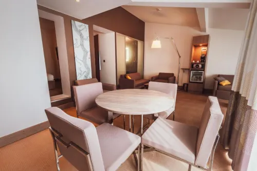 Novotel Toulouse Centre Wilson Rooms Photos