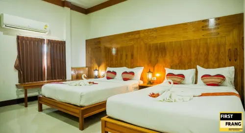 First and Frang Hotel - Koh Phangan Kamar Photos