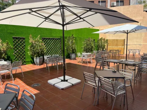 Hotel Valdemoro Dining Photos
