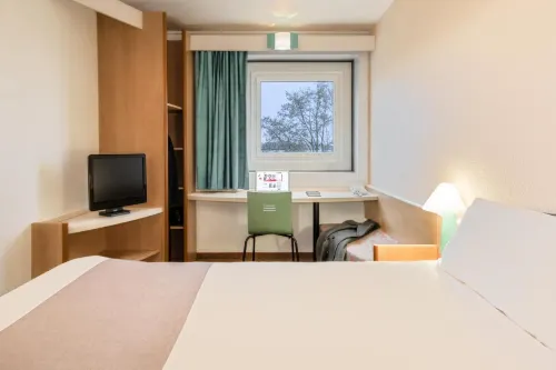Hôtel ibis Paris Pantin Eglise Photos