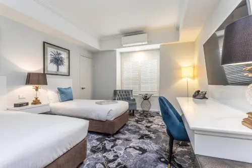 Kingsford Smith Motel Photos