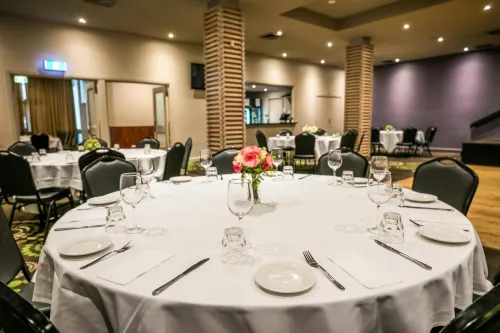 Nightcap at Waltzing Matilda Hotel Dining Photos