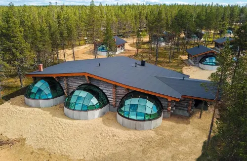 Kakslauttanen Arctic Resort - Igloos and Chalets Exterior Photos
