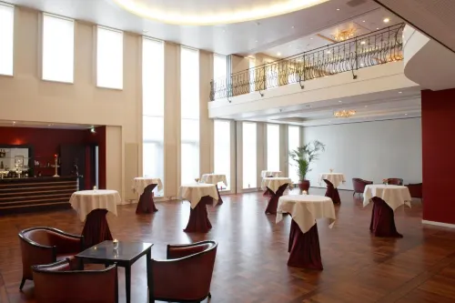 Amrâth Grand Hotel de l’Empereur Dining Photos
