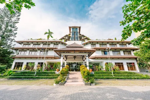 Grand Diamond Hotel Yogyakarta (Formerly Grand Quality Hotel) Eksterior Photos