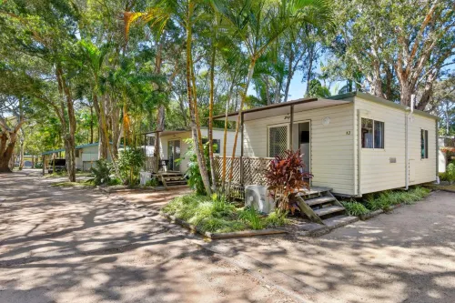 Flynns Beach Caravan Park Exterior Photos