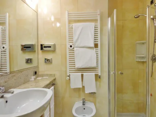 Hotel Tiffany Milano Rooms Photos