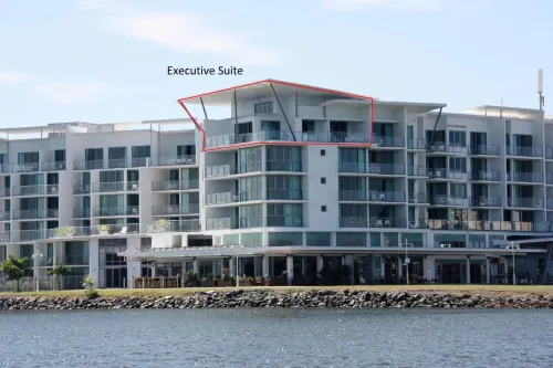 Ramada Hotel & Suites by Wyndham Ballina Byron Exterior Photos