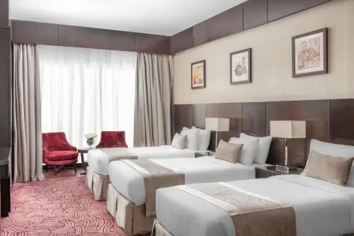 Taiba Front Hotel Kamar Photos