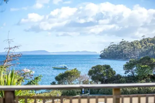 Bruny Island Escapes and Hotel Bruny Rooms Photos