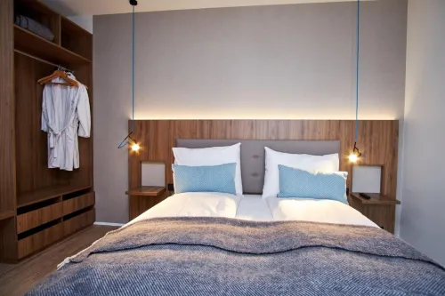 Hotel Berg by Keflavik Airport Rooms Photos