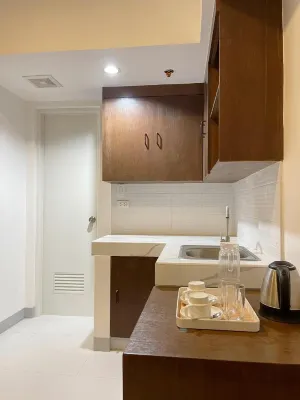 Airo Suites Makati Photos