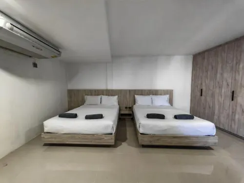 All day hostel @ BTS Bang Chak Photos