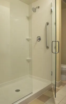 Fairfield Inn & Suites Detroit Metro Airport Romulus Rooms Photos