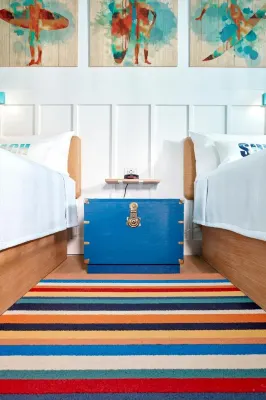 Universal’s Endless Summer Resort – Surfside Inn and Suites Rooms Photos