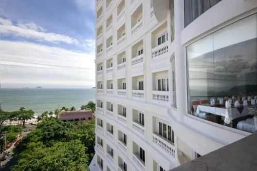 Nha Trang Palace Hotel بالقرب من الفندق Photos