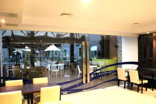 Bonnet Hotel Surabaya Öffentliche Flächen Photos