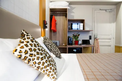 Hotel Concortel Paris Rooms Photos