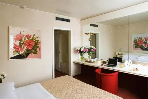 Starhotels Cristallo Palace Photos